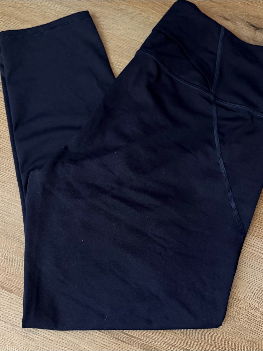 Under Armour Women’s Navy Cropped Leggings